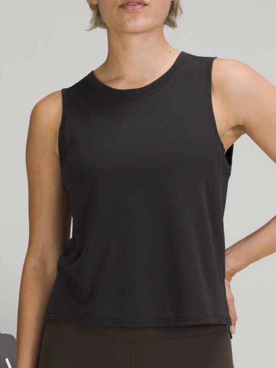 lululemon athletica Tops - Lululemon Black Train to Be Cropped Tank size 6